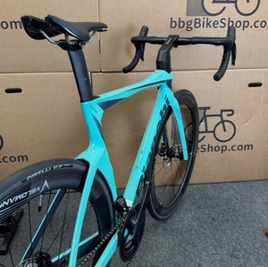 NUEVA Bicicleta de Carretera de Fibra de Carbono 0ltre Comp Ultegra Di2 de 12 Velocidades - 2024 55cm Lista para Enviar a Todo el Mundo Características Avanzadas Rendimiento - Product Image 4
