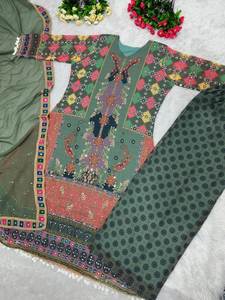 DISEÑADOR HEAVY FUAX GEORGETTE IMPRESIÓN DIGITAL TRABAJO A MANO TRAJE PAKISTANI - Product Image 6