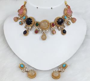 Conjunto de Collar de Primera Calidad Inspirado en Sabyasachi, Perfecto para Ocasiones Festivas, Bodas, Fiestas, Conjunto de Collar Moderno - Product Image 6
