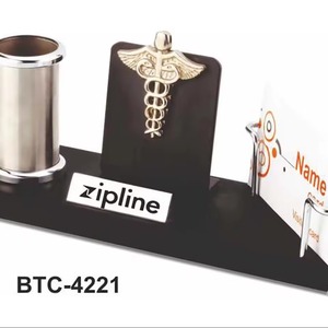 Organisateur de bureau Globe en bois élégant Offre Spéciale avec horloge pour le bureau ou la maison et combinant le style disponible à bon prix - Product Image 1