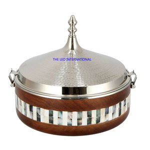 Poli brillant avec couvercle Forme de fleur Design Bol décoratif rond Matériau bois aluminium Bol unique de luxe - Product Image 3