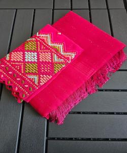 Lujoso fabricante de saris de ropa de oficina de lino, que proporciona atuendo profesional para entornos corporativos - Product Image 5