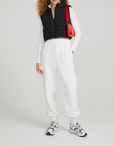 Hooded Collar Oversized Design Warm Cotton Filled Breathable Sleeveless Crop top OEM Women's Winter Puffer <b>Jacket</b> - Product Image 5