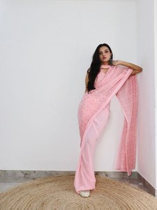 Saree indio listo para usar especial nuevo diseñador impreso trabajo Saree 2024 nueva colección de boda comprar al precio al por mayor - Product Image 4