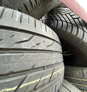 Pneus de camion d'occasion de 15 à 17 pouces en vente en gros assez utilisés bonne marque Tubeless pour camion léger option bon marché - Product Image 1