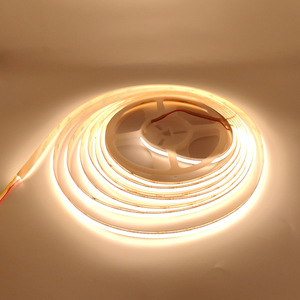 COB <span class=keywords><strong>LED</strong></span> inteligente Strip Rope Lights flexível de três cores para paisagem 2000K-10000K quente temperatura de cor branca IP68 Classificação 3