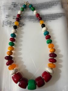 Collar hecho a mano más elegante para mujeres y niñas, cuerno y resina más vendidos, embalaje personalizado, joyería clásica de boda, perlas de imitación - Product Image 4