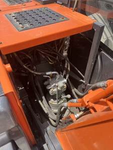 Excavadora Hitachi ZX130 usada de alta calidad Buen estado del motor Núcleo de tiempo de trabajo corto que incluye bomba-Precio favorable - Product Image 5