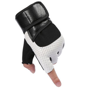 Gants de sport en cuir respirant unisexes avec logo personnalisé pour la musculation, équipement d'entraînement personnalisable pour la salle de sport - Product Image 4