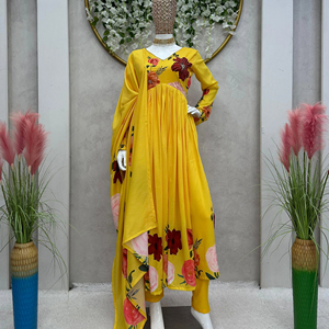 Hermoso traje de corte lateral de diseñador-Pent con interior y Dupatta con impresión digital con trabajo manual - Product Image 1