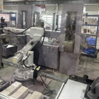 Système autonome d'essai de compression des cubes de béton avec robot automatique et système QR RFID pour l'essai des cubes de ciment