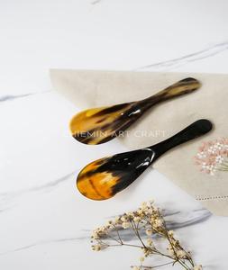 Cuillère en corne écologique Design traditionnel Serveur de salade de boeuf de buffle Cuillère de service à café et thé faite à la main du Vietnam - Product Image 4