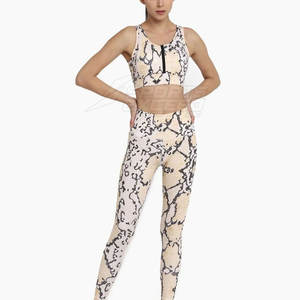 Bajo MOQ Custom Wear Yoga Set Para Mujeres Moda Alta Calidad Tight Fitness Wear Mujeres Yoga Set - Product Image 1