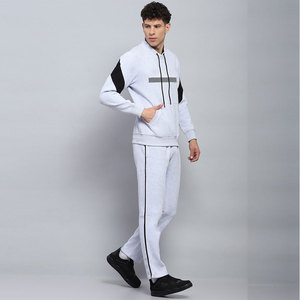 Ropa de hombre de alta calidad mejor diseño 2024 peso ligero al por mayor ropa de entrenamiento hombres chándal en colores sólidos - Product Image 1
