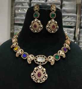 Conjunto de collar Polki de diseñador chapado en oro mate con pendientes, joyería nupcial Para Boda y celebración de fiesta - Product Image 1