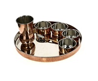 Nouvelle Arrivée - Lots de Vaisselle Indienne en Gros, Grands Services de Table Thali en Acier Inoxydable, Design Moderne Écologique avec Incrustations Dorées, Kit d'Ustensiles 7-9 pièces