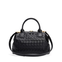 Sac à main noir pour femme, rectangulaire arrondi, tissé, structuré, avec poignée supérieure, fermeture éclair, bandoulière, quincaillerie dorée, taille moyenne