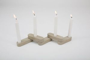 Portavelas de Cerámica en Forma de Abanico con Múltiples Ranuras para Velas, Elegante Soporte Decorativo Blanco para Decoración Moderna del Hogar - Product Image 5