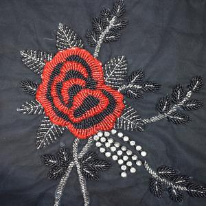 Robe de soirée occidentale de luxe pour femmes tissu en filet brodé perlé à la main pour les fêtes de mariage matériau en tricot non tissé - Product Image 5