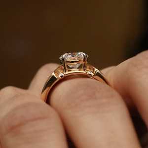 แหวนเพชรเม็ดเดี่ยวสำหรับผู้ชายขนาด7มม. สำหรับผู้ชายแหวนทอง14K สำหรับเขาดีไซน์โดดเด่น - Product Image 2