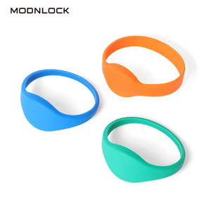 Không thấm nước có thể điều chỉnh thông minh Silicone RFID dây đeo cổ tay với in logo Hệ thống thẻ khóa kiểm soát truy cập Vòng đeo tay cho khách sạn sử dụng - Product Image 1
