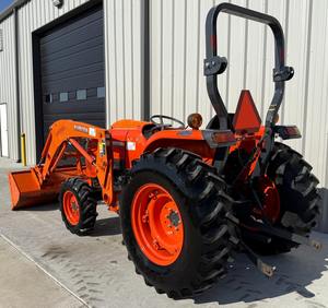 Tracteurs d'occasion Kubota 4x4 Machine agricole Tracteur Kubota L4600 Tracteur à vendre - Product Image 4