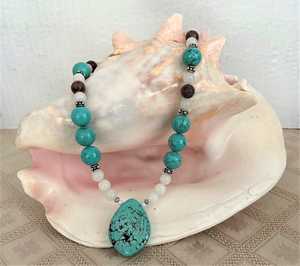 Collier de perles en résine or rose pour femme d'Inde plaqué rhodium et platine pour fiançailles - Product Image 3