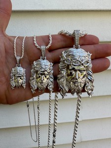 Collier pendentif en argent sterling 925 véritable MOISSANITE Jésus pièce Style vintage glacé en Italie pour les fêtes ou les cadeaux - Product Image 3