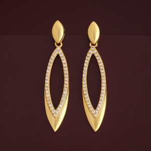 Pendientes de Plata 92.5 con Diseño Geométrico de Pluma y Circonitas, Perlas y Diamantes Dorados, Ideales para Fiestas y Bodas - Product Image 5