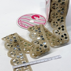 Encaje de espejo para vestidos de novia y vestidos étnicos Hecho EN LA India Espejo decorativo Trabajo Encaje Hecho a mano y opciones de máquina - Product Image 5