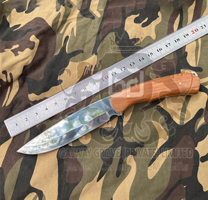 Couteau de chasse à lame fixe personnalisable OEM pour l'extérieur avec manche en bois Nouveau design Couteau de survie et utilitaire - Product Image 3
