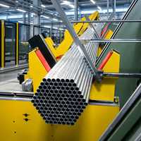 Machine industrielle automatique de superposition de tubes pour la regroupement et l'emballage de tuyaux en acier