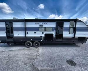 Autocaravana Usada 2023 2024 2025 F-o-r-e-s-t R-i-v-e-r Grey W-o-l-f 26DBH, Remolque de Viaje - Product Image 2