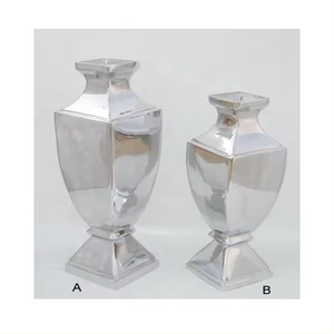 Juego de centro de mesa decorativo de dos mesas, florero moderno de diseño moderno, uso de Color plateado para decoración de sala de dibujo - Product Image 6