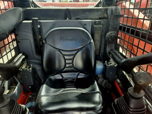 รถแทรกเตอร์สำหรับใช้ในฟาร์ม SSV65คูโบต้า4WD ขับเกียร์70HP ผลิตภาพสูง - Product Image 5