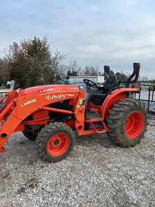 Tracteur L4060 2022 - Tracteur utilitaire compact pour une agriculture polyvalente - Product Image 2