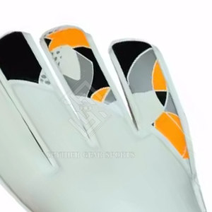 Gants de gardien de but de football de haute qualité, nouvelle conception, antidérapants, fermeture à boucle et crochet, matériau en latex, protection des doigts, personnalisés - Product Image 4