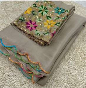 Blusa de trabajo con secuencia bordada múltiple Sari de chifón chinnon - Product Image 1