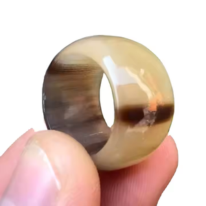 Rustique Organique Naturel Éthique Classique À La Mode Authentique Distinctif Audacieux Imperméable Par L'artisanat Du Croissant - Product Image 1