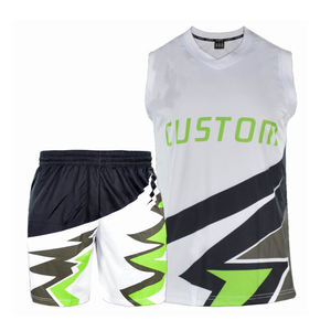 Ensemble de vêtements d'équipe personnalisés en maille de polyester léger à séchage rapide avec impression par sublimation pour uniformes de basket-ball de clubs - Product Image 4