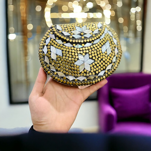 Bolso de mosaico indio hecho a mano, bolso de metal para mujer para fiestas nocturnas a precio mayorista de LUXURY CRAFTS - Product Image 5