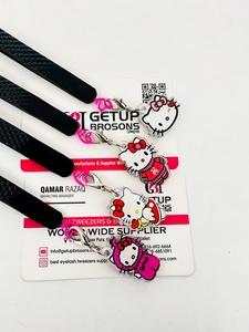 Pince à épiler d'extension de cils à pointe dorée incurvée à revêtement en poudre noire à 90 degrés avec conception de découpe de coeur du diable et outil de beauté porte-clés - Product Image 2