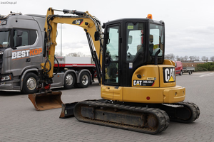 Miniexcavadora CATERPILLAR 305.5E2 CR, Tipo Oruga, Color Amarillo, Equipo de Construcción, Alta Potencia de Excavación - Product Image 3