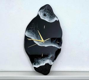Horloge murale en résine époxy de style nautique, pour le bureau ou la maison, cadeaux personnalisés, modèle fait main en Inde - Product Image 1