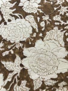 Tela de Algodón Estampada a Mano con Diseño Floral Mughal Vintage en Marrón y Marfil - Product Image 3