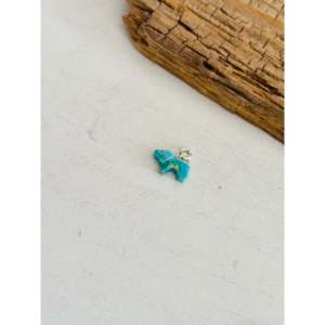 Abalorios de Joyería Hechos a Mano Navajo con Turquesa Mohave y Plata de Ley con Diseño de León - Product Image 3