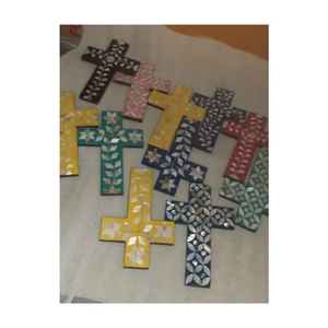 Cruz de Nácar Hecha a Mano de Alta Calidad con Diseño Zen Asiático para Navidad, Bautizo, Aniversario, Entrega Rápida - Product Image 1