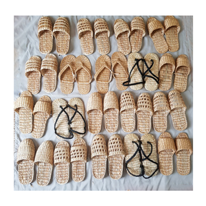 Mantas tejidas de jacinto de agua perfectas para la relajación, hechas con artesanía sostenible, suavidad a su espacio a granel, la mejor oferta ahora - Product Image 5