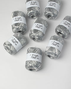 YARNA Hilo Metálico (70g) de Poliéster para Ganchillo, Tejido Brillante y Vívido, Proyecto Festivo, Artesanía Brillante, Regalo, Manualidades Acogedoras - Product Image 2