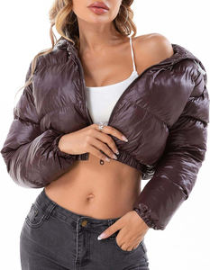 Veste matelassée en nylon tricoté pour femme, luxueuse, décontractée, ample, chaude pour l'hiver, avec logo personnalisé, respirante et écologique - Product Image 6